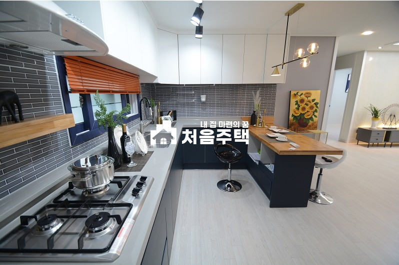 서울 강동구 천호동 ★ 따듯하고 아늑한느낌 3룸 ★ 분양 매물번호 11202 사진 4
